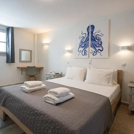 Apartment White W1 New In *