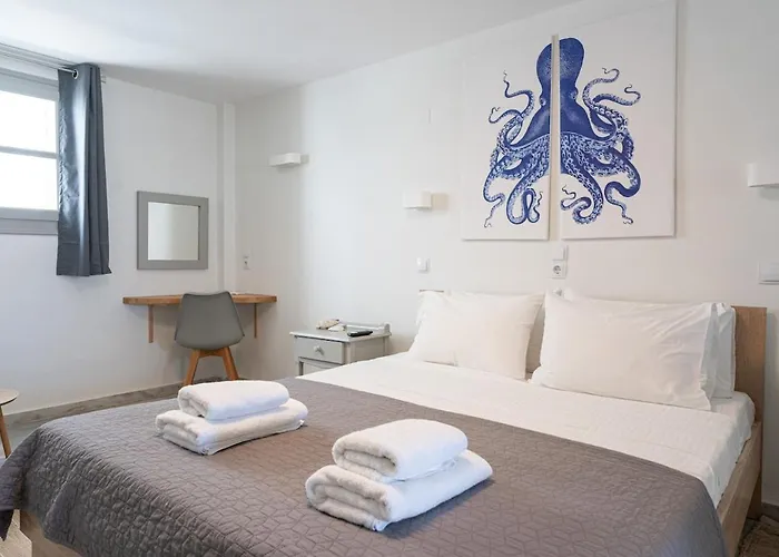 White W1 New In Apartment